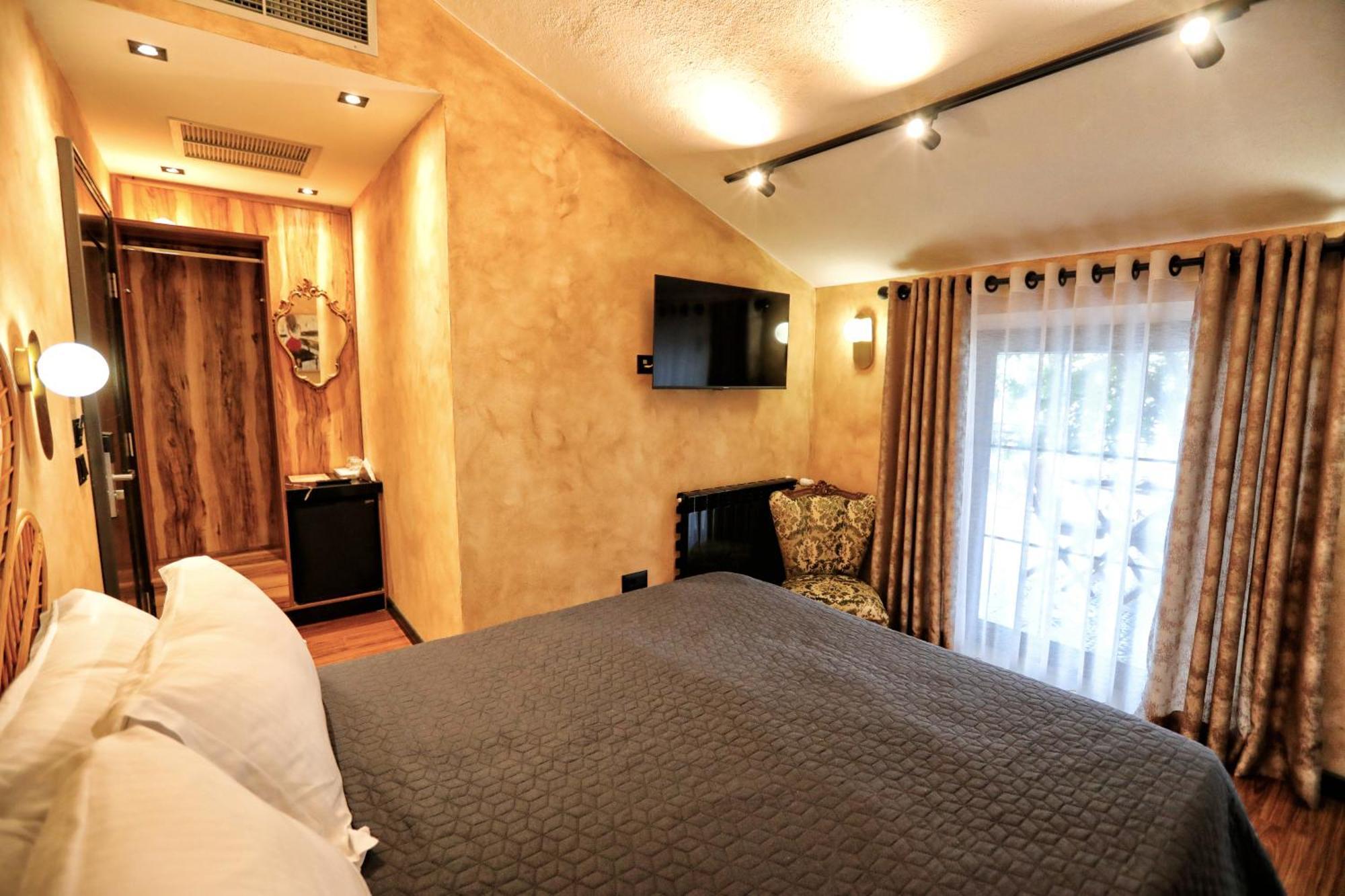 Hotel Labiatan Zogaji 외부 사진