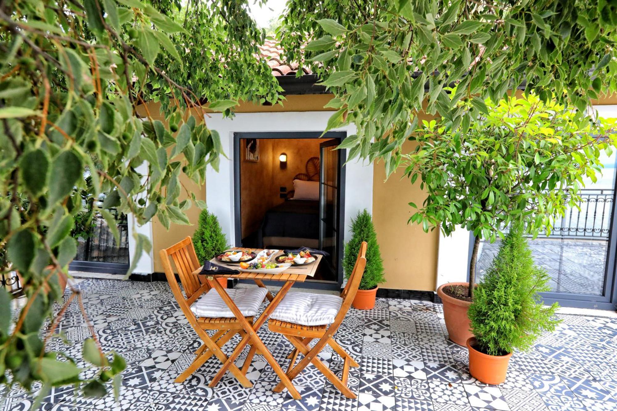 Hotel Labiatan Zogaji 외부 사진