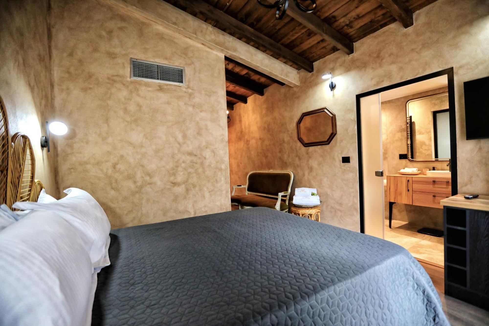 Hotel Labiatan Zogaji 외부 사진