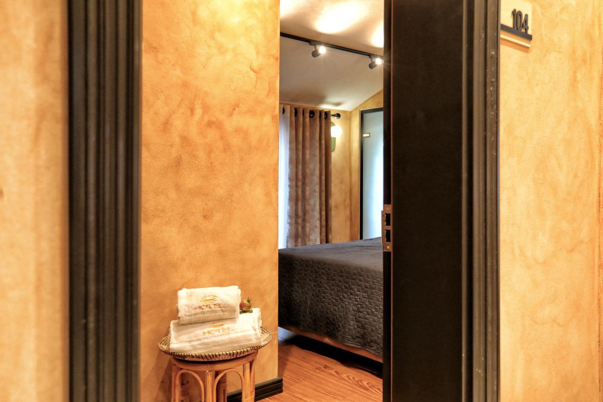 Hotel Labiatan Zogaji 외부 사진