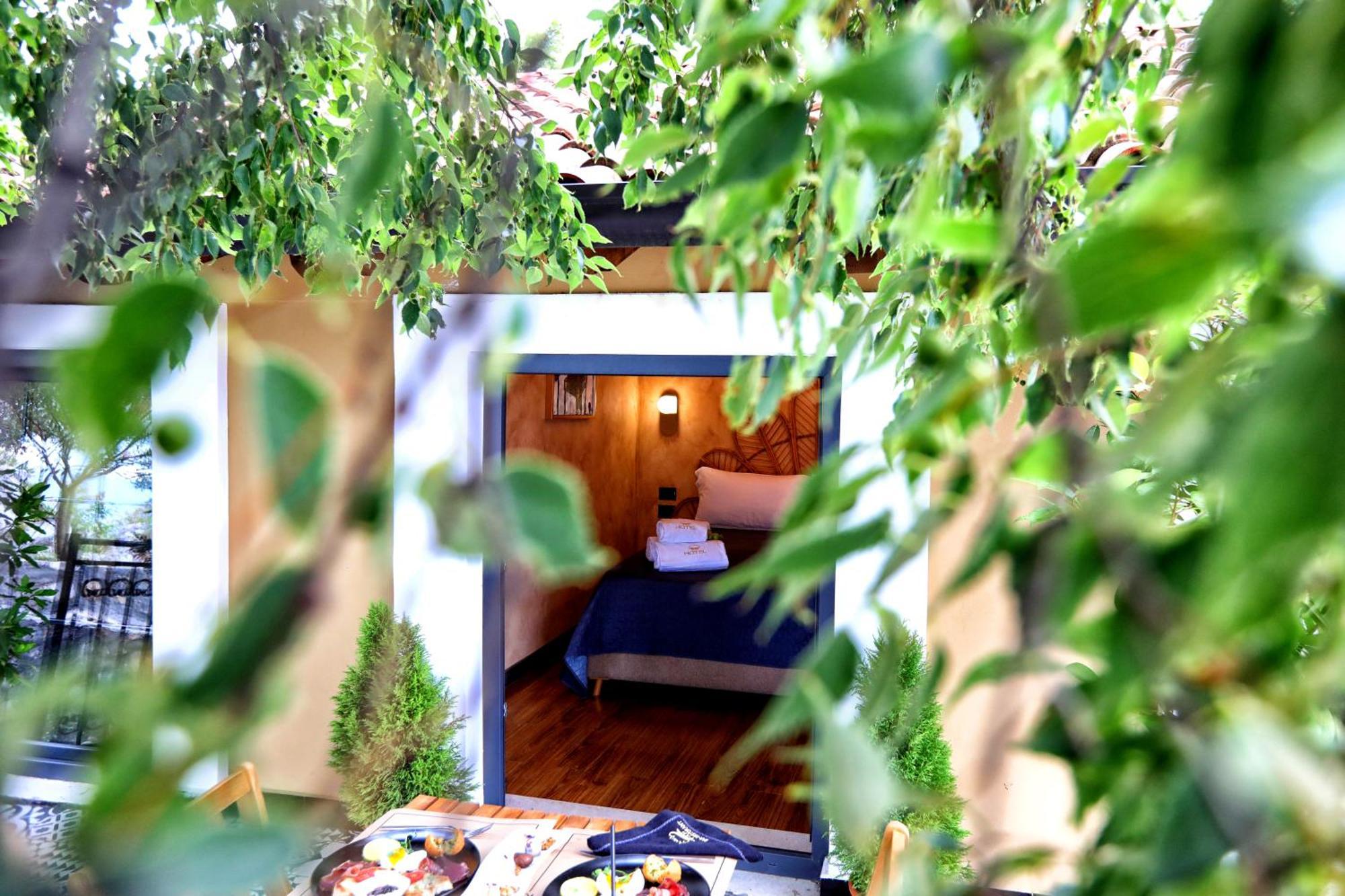 Hotel Labiatan Zogaji 외부 사진