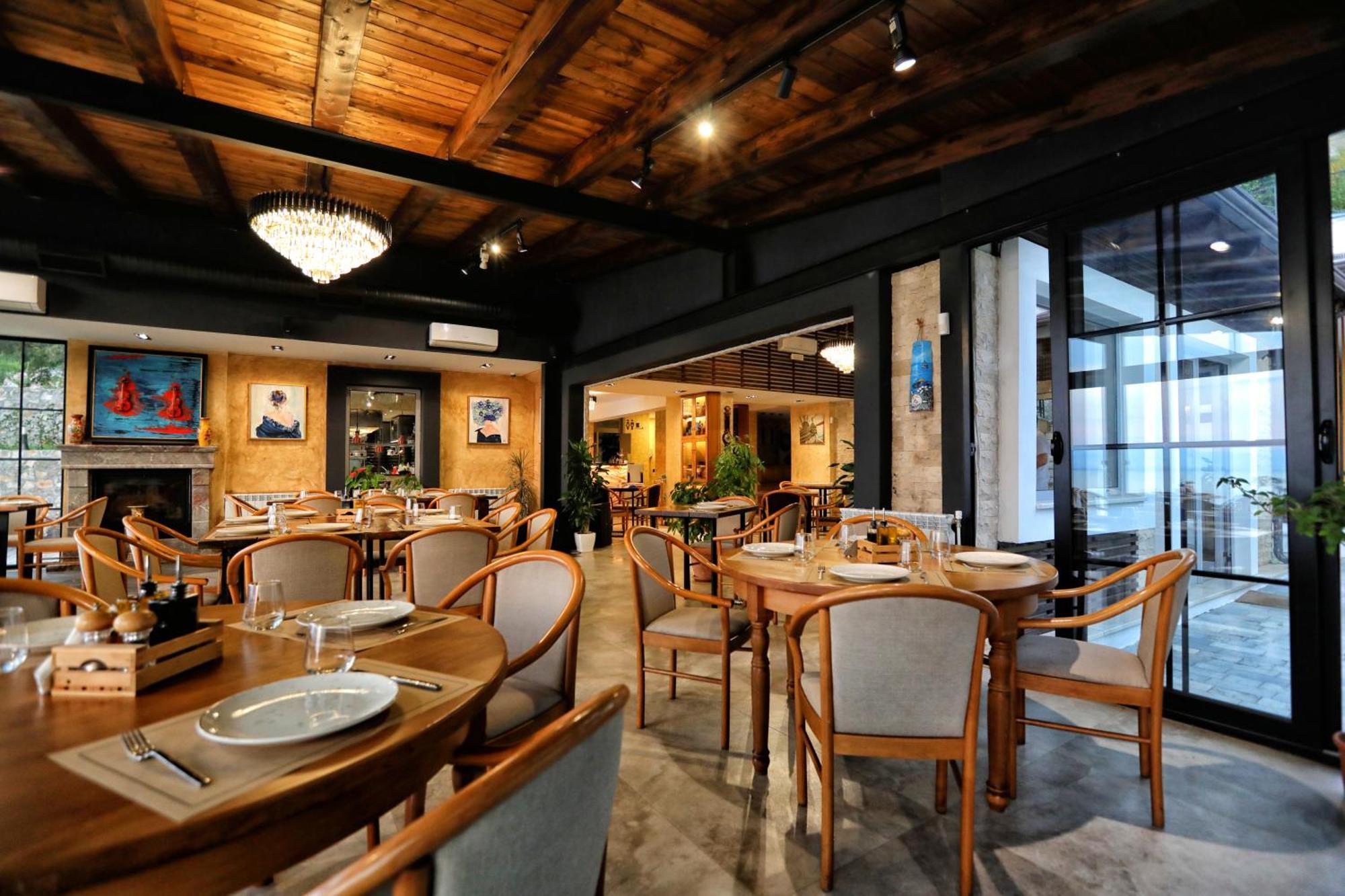 Hotel Labiatan Zogaji 외부 사진