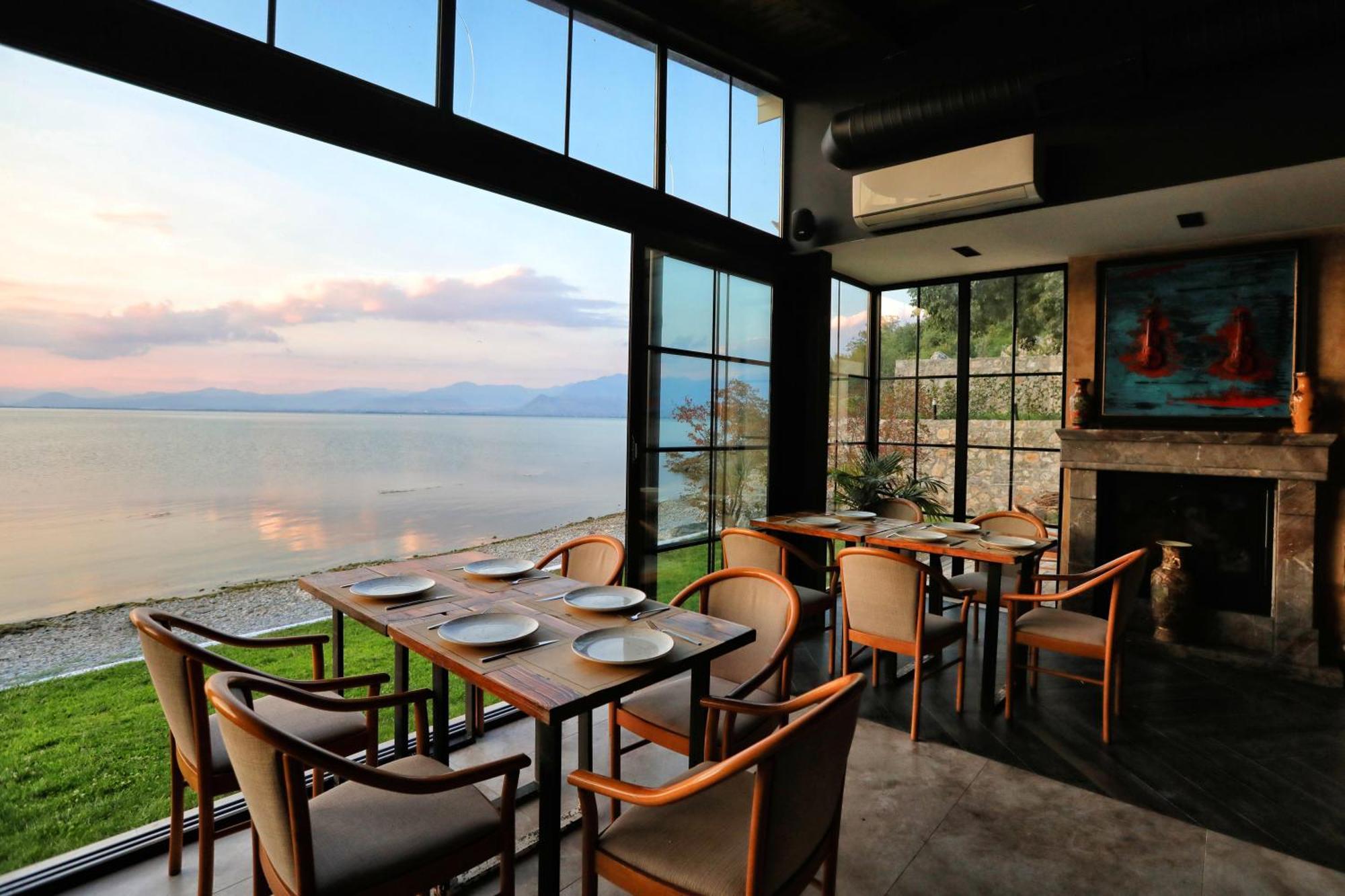 Hotel Labiatan Zogaji 외부 사진