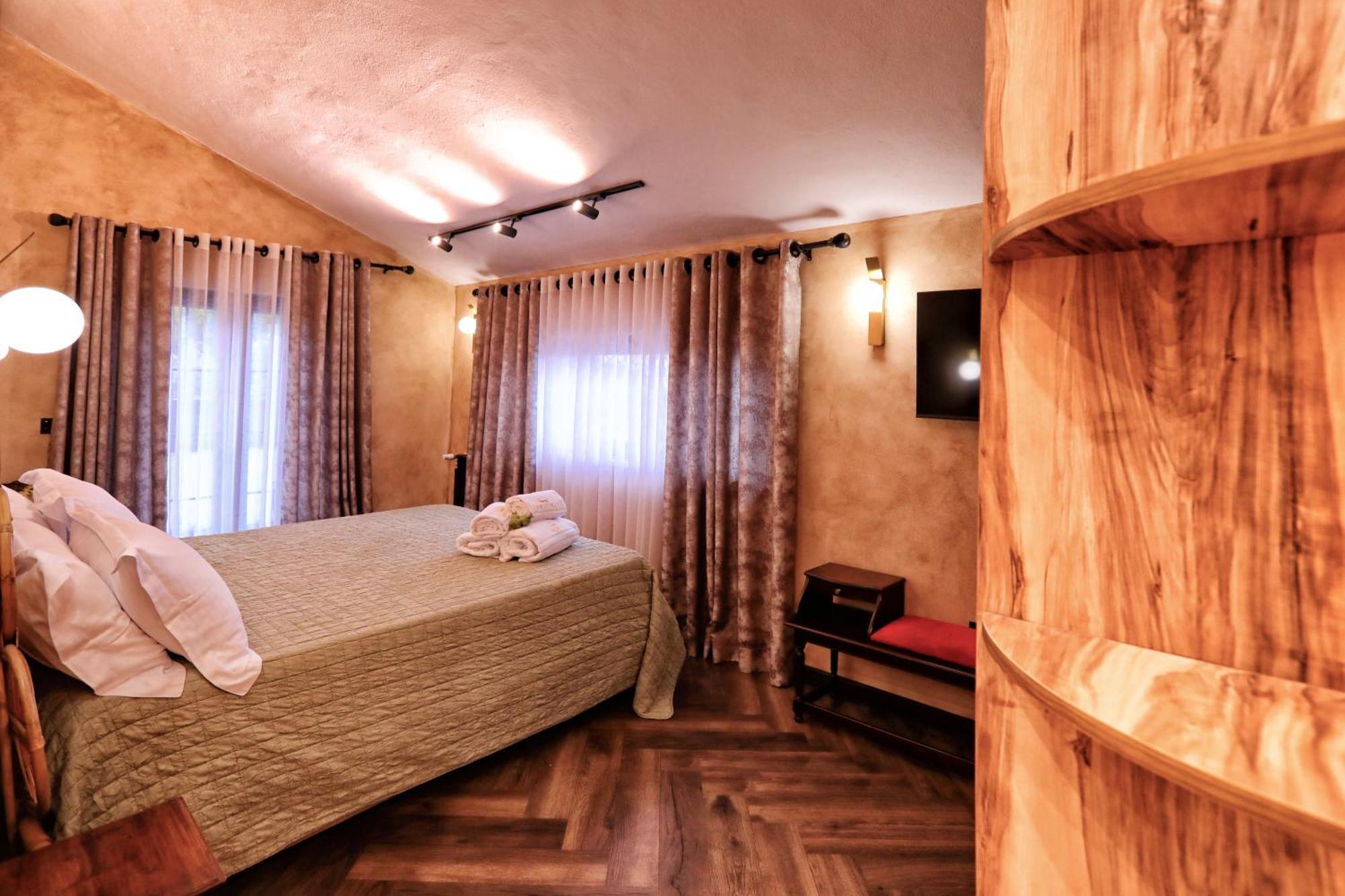 Hotel Labiatan Zogaji 외부 사진